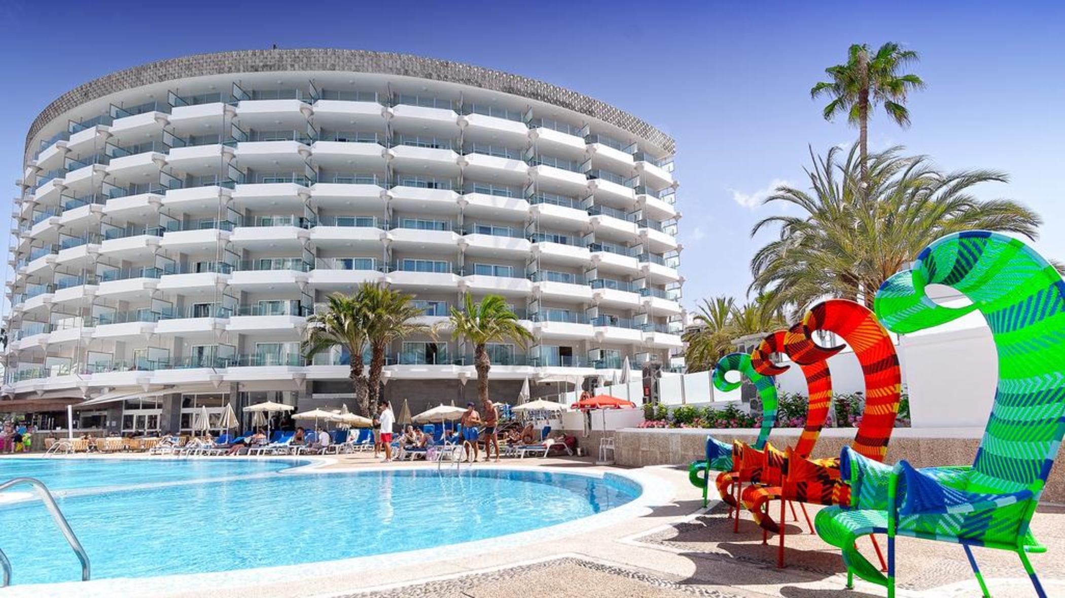Bull Escorial & Playa del Ingles (Gran Canaria)