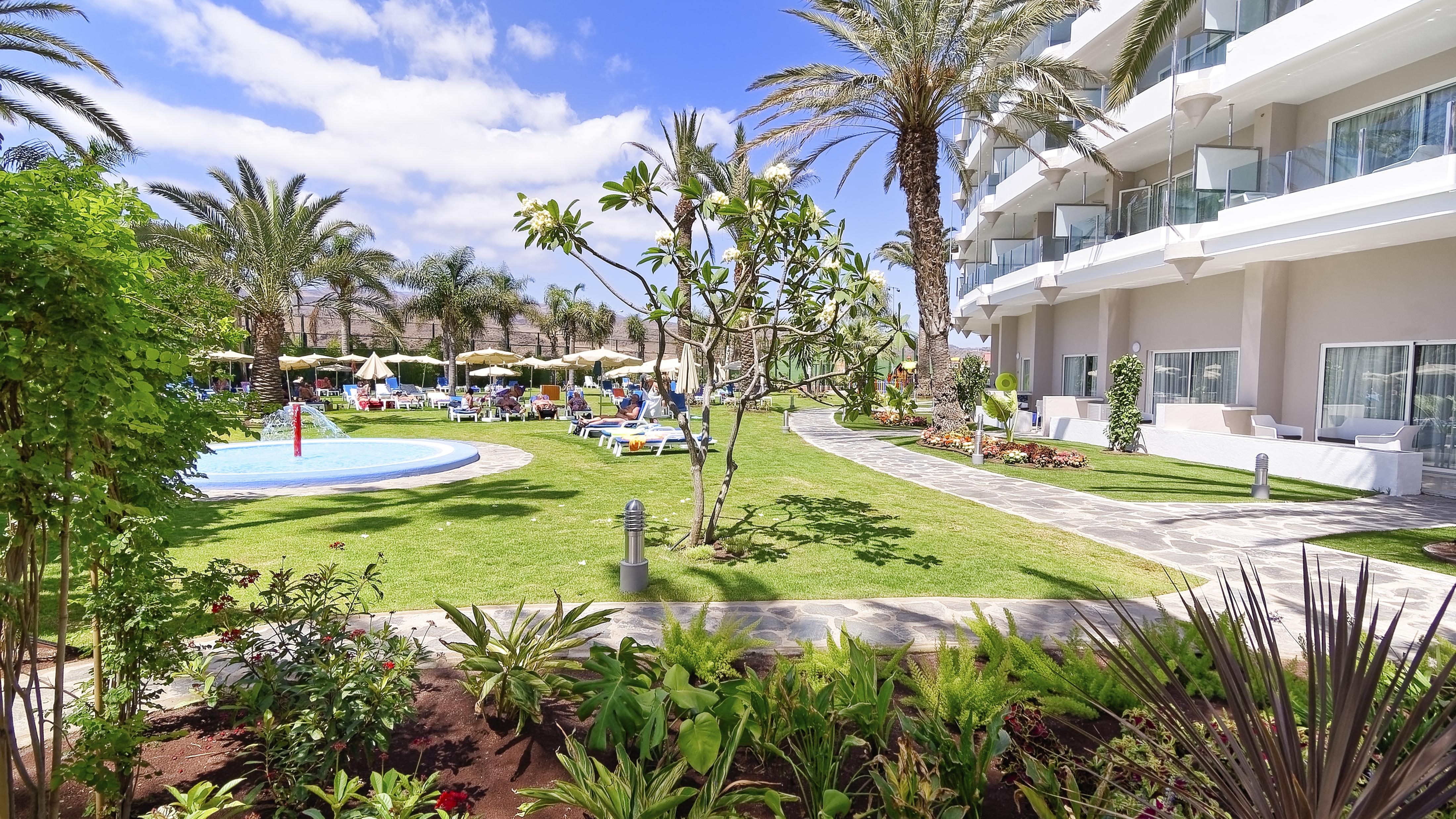 Bull Escorial & Playa del Ingles (Gran Canaria)