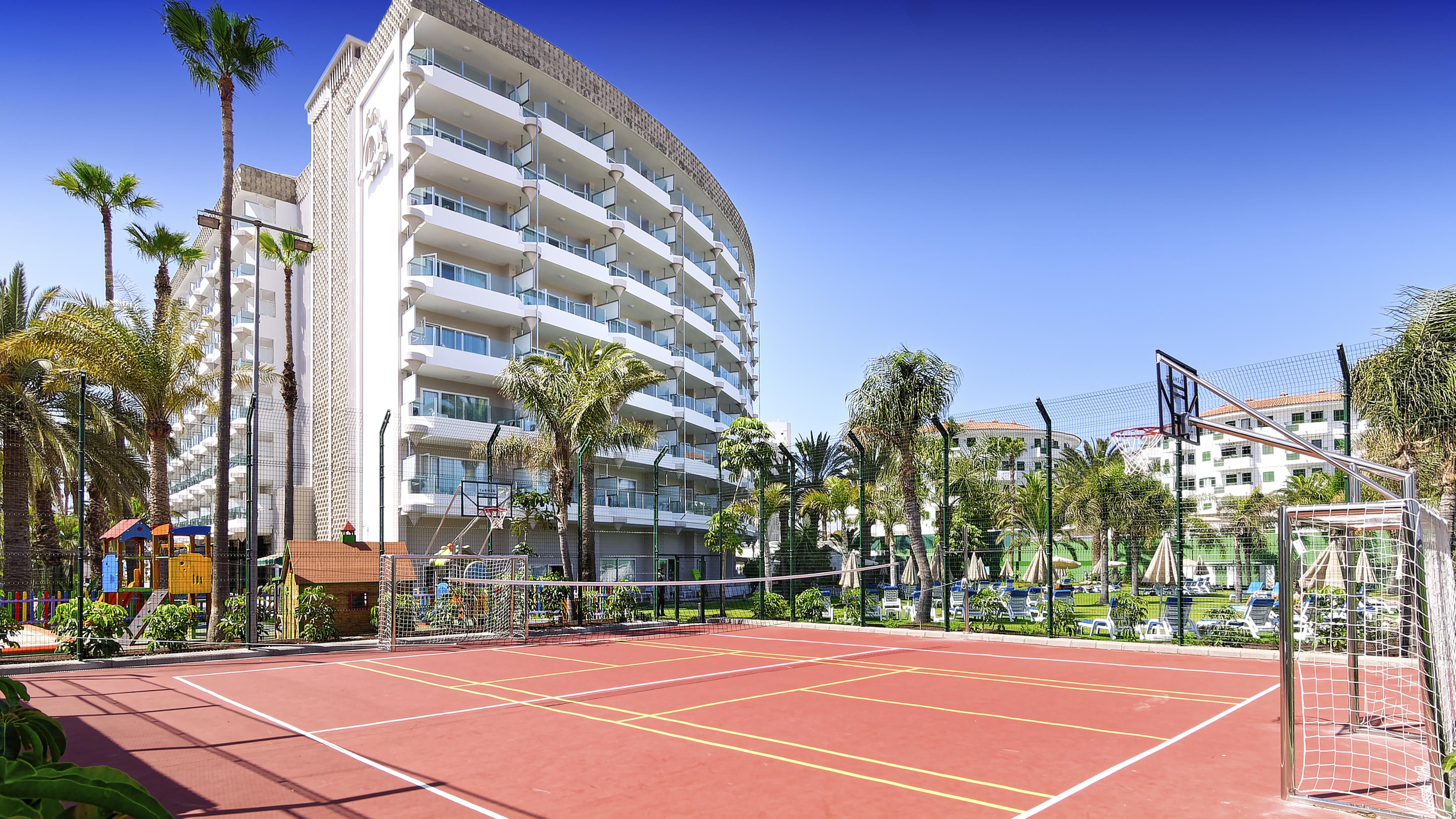 Bull Escorial & Playa del Ingles (Gran Canaria)