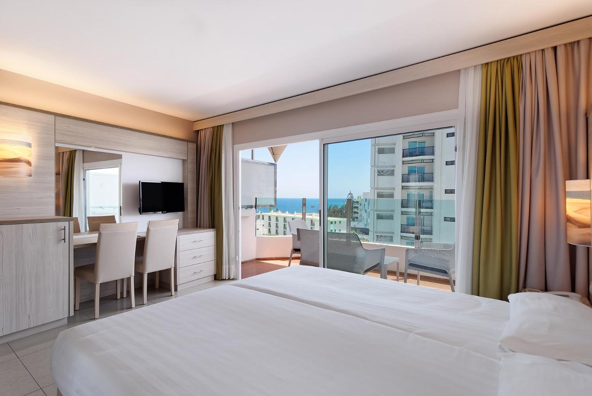 Bull Escorial & Hotel Playa del Ingles (Gran Canaria)